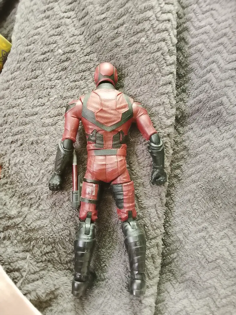 Figura de acción Daredevil Marvel Legends - 3