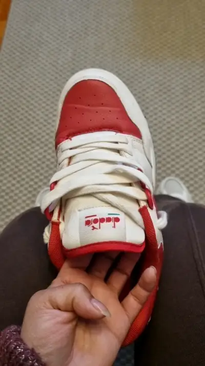 Zapatillas deportivas rojas y blancas Diadora - miniatura 1