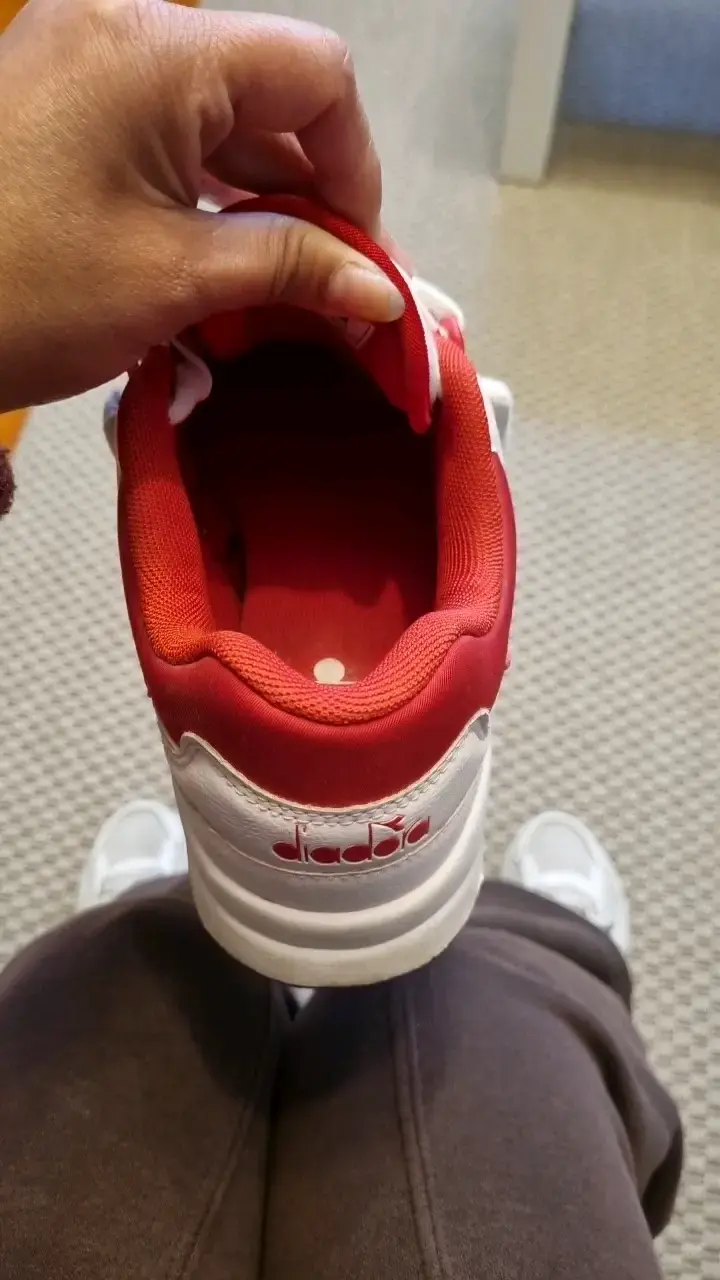 Zapatillas deportivas rojas y blancas Diadora - 5