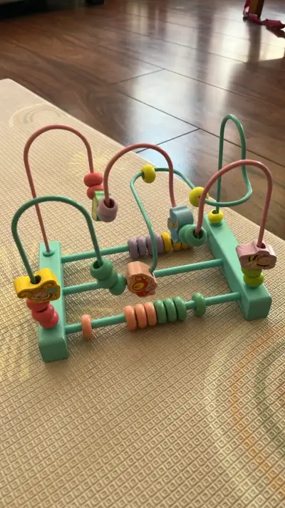 Laberinto de cuentas de madera para niños - miniatura 1