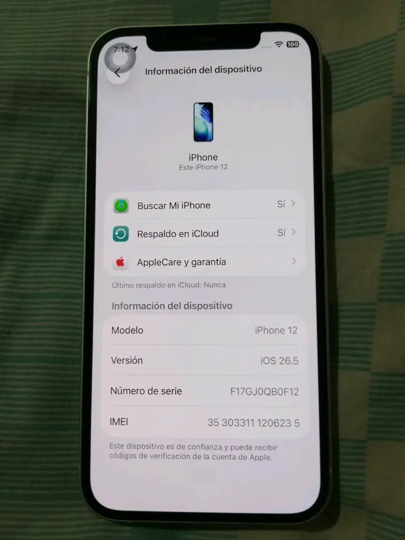 iPhone 12 con batería degradada en buen estado - 1