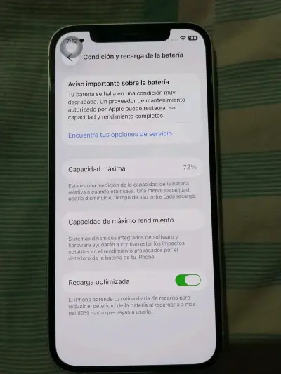 iPhone 12 con batería degradada en buen estado - miniatura 2