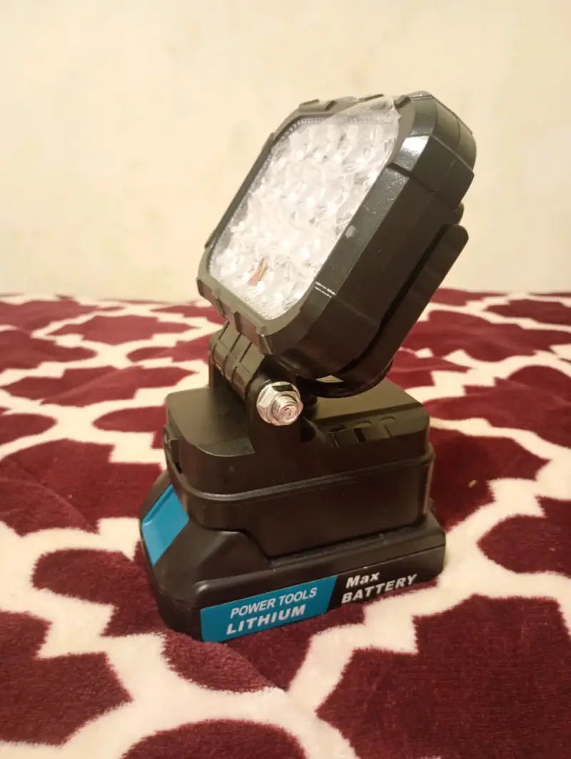 Luz LED Recargable Portátil para Herramientas - 2