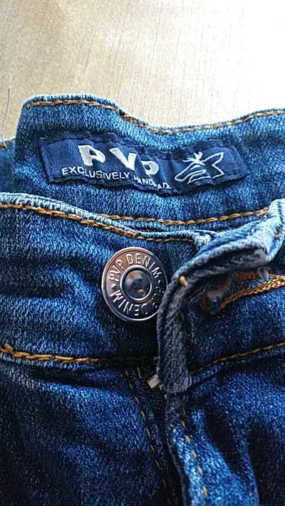 Jeans de mezclilla desgastados para hombre - miniatura 2