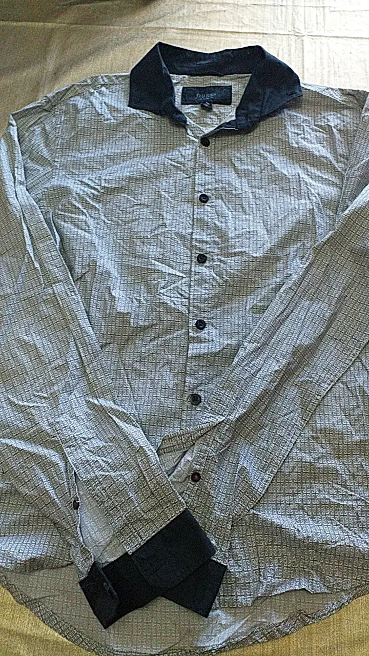 Camisa de hombre Guess con diseño geométrico - 1