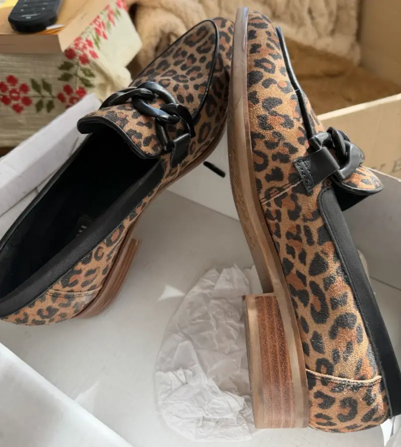 Zapatos planos de leopardo Pollini con cadena - 3