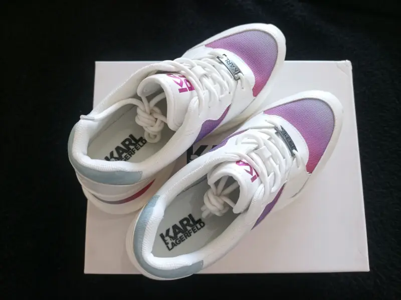 Zapatillas deportivas Karl Lagerfeld blancas y moradas - 2