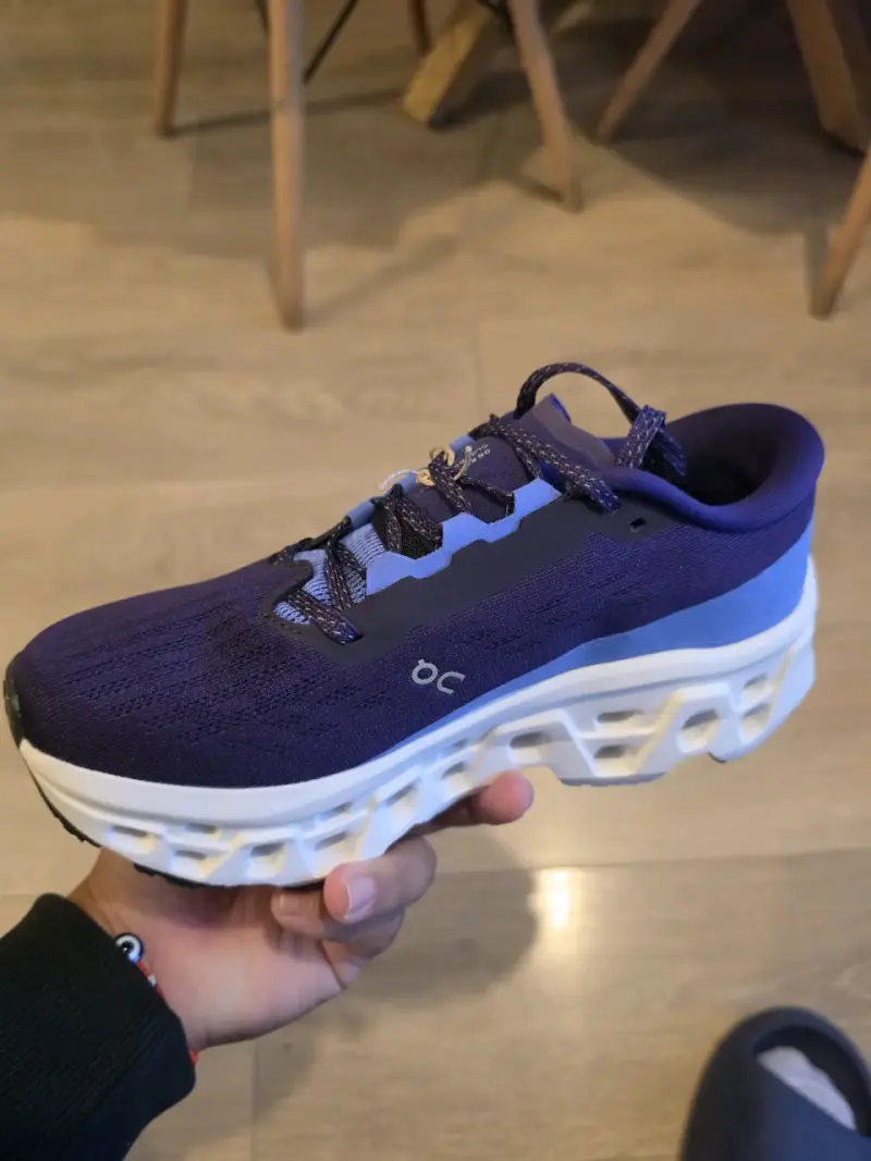 Zapatillas deportivas On Running moradas - 3