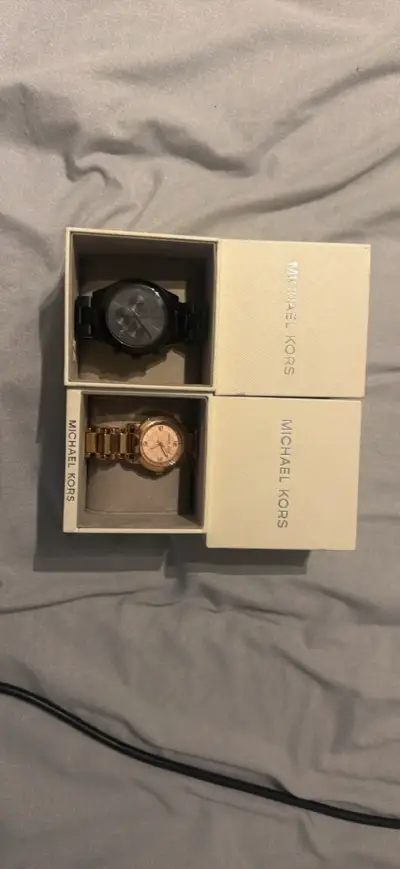 Reloj Michael Kors de acero inoxidable negro - miniatura 3