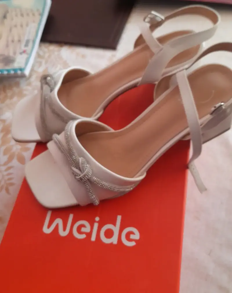 Sandalias de tacón blancas Weide elegantes - 1