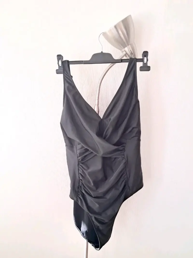 Traje de baño negro - 1