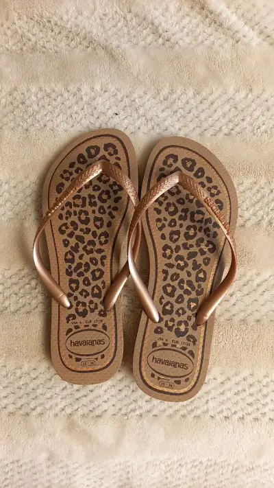 Sandalias Havaianas con estampado leopardo - miniatura 1