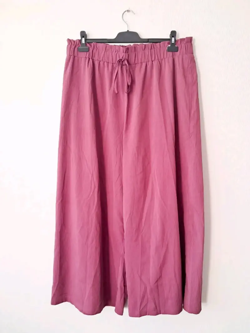 Pantalones palazzo rosados para mujer - 1