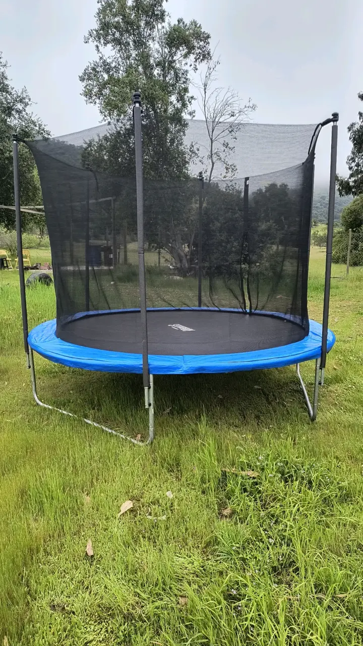Trampolín con red de seguridad azul y negro - 1