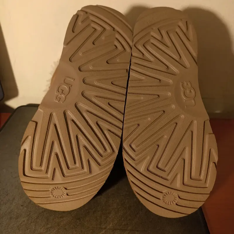 Botas UGG de piel con lazo para mujer - 3