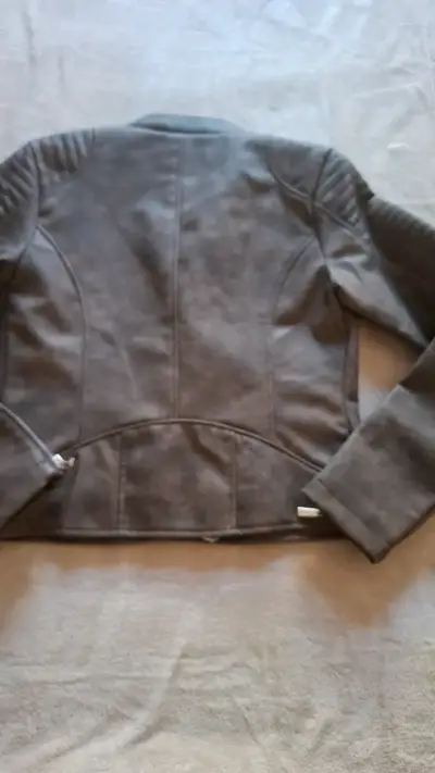 Chaqueta de cuero sintético gris Mossimo - miniatura 4