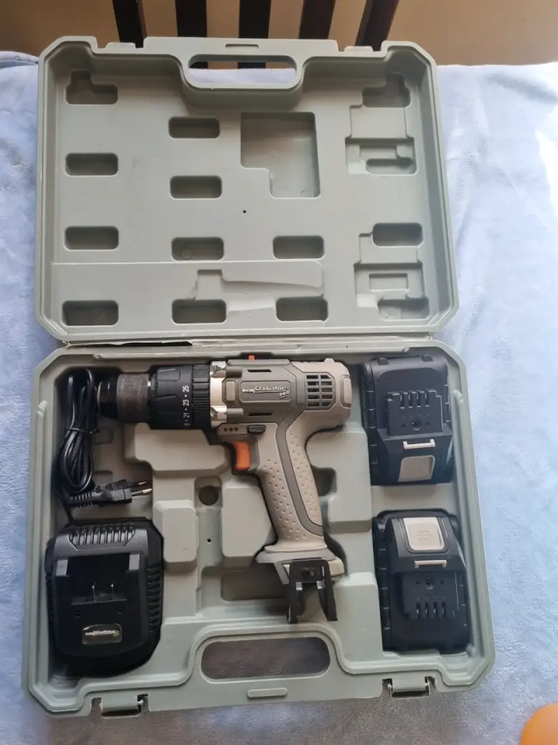 Taladro Inalámbrico Gladiator Pro con Baterías - 2