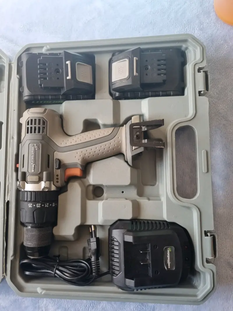 Taladro Inalámbrico Gladiator Pro con Baterías - 3