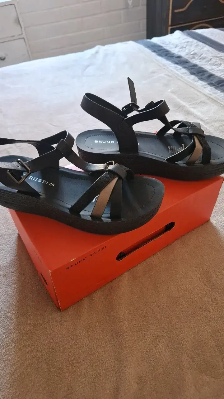 Sandalias negras Bruno Rossi para mujer - 3