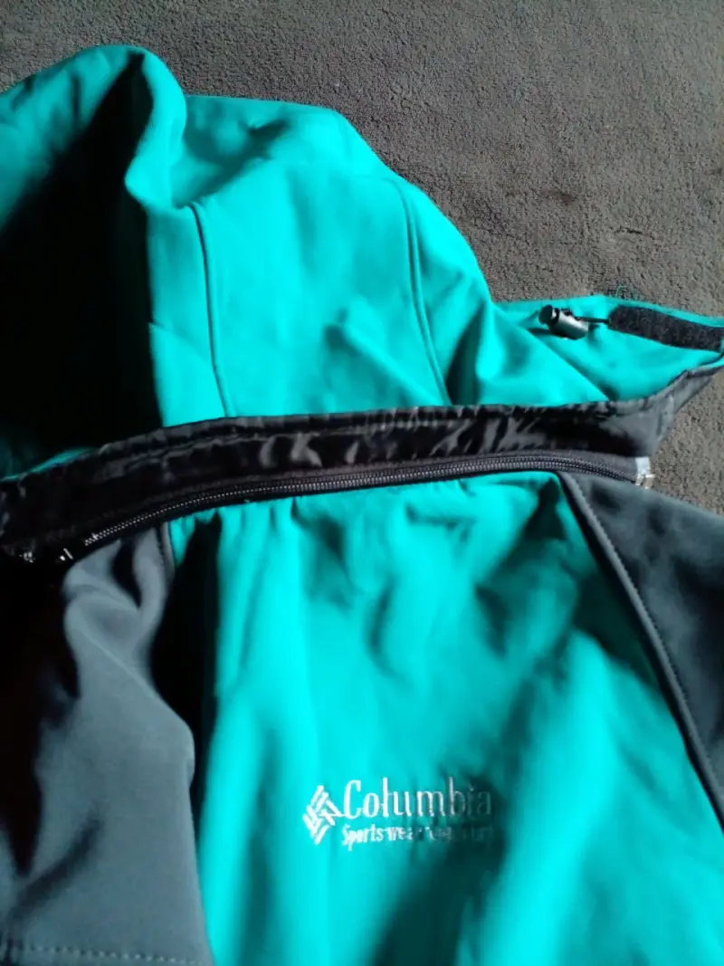 Chaqueta impermeable Columbia verde y gris - 5