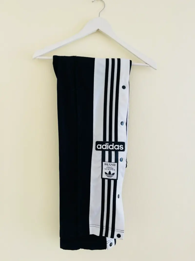 Pantalones deportivos Adidas, Adibreak negro - 1