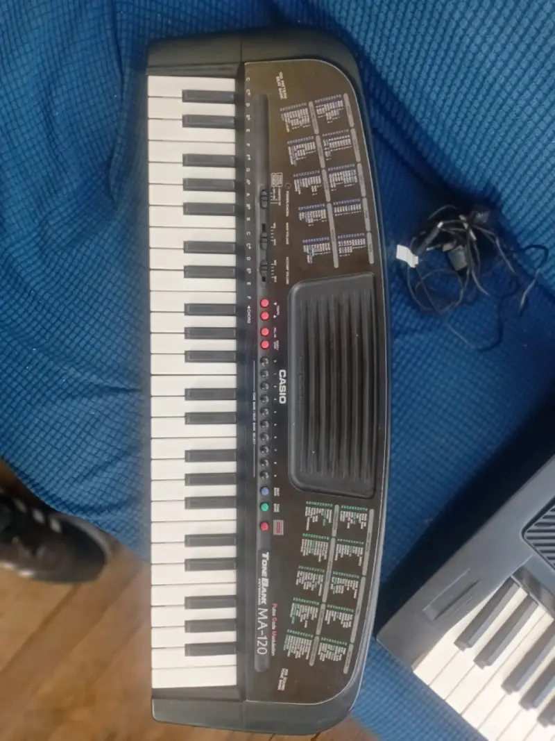 Teclado Casio ToneBank MA-120 con adaptador - 2