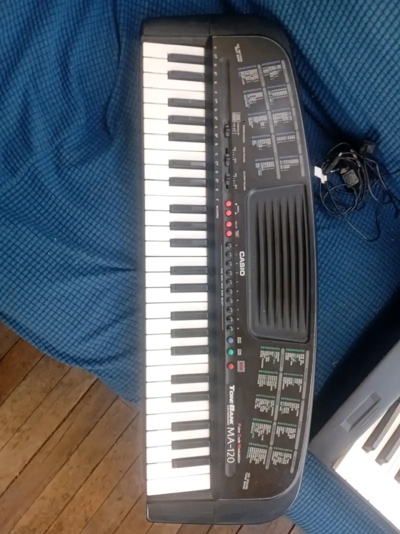 Teclado Casio ToneBank MA-120 con adaptador - 3