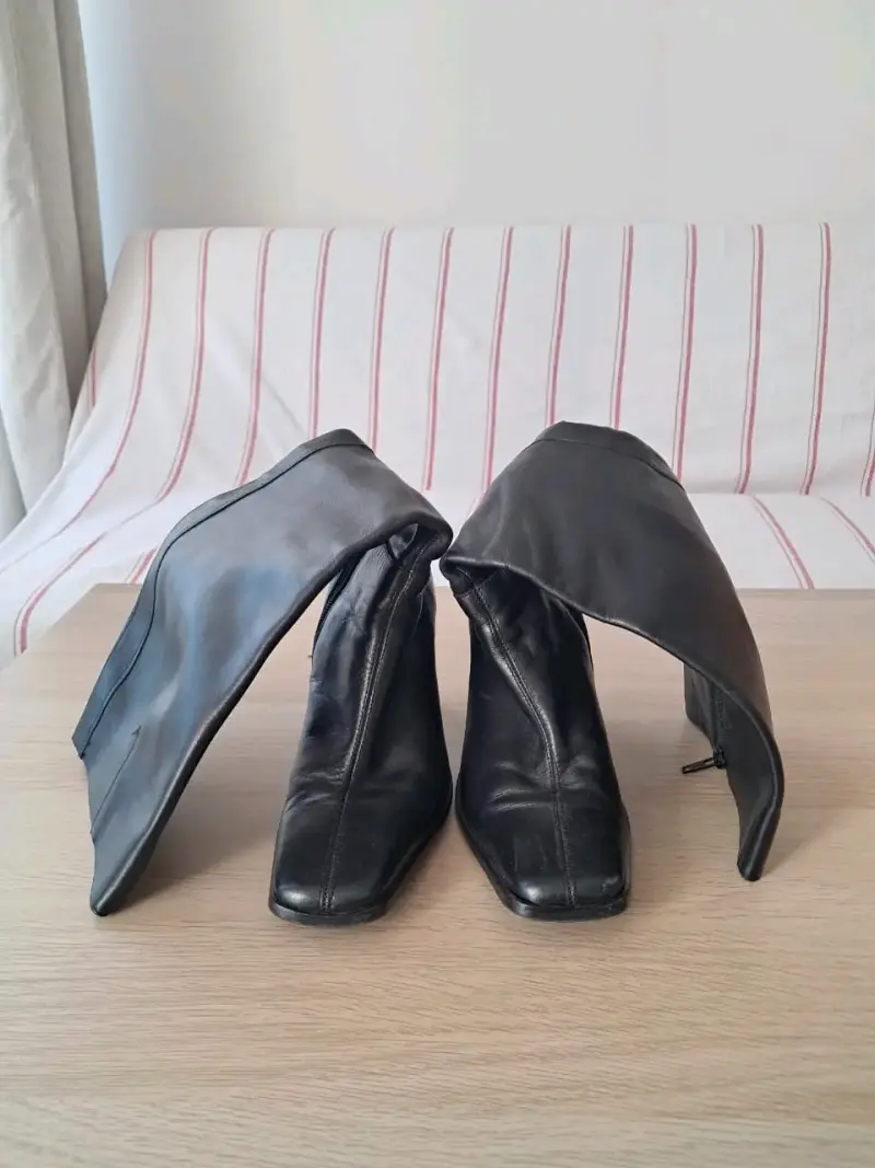 Botas de cuero negras con tacón alto - 5