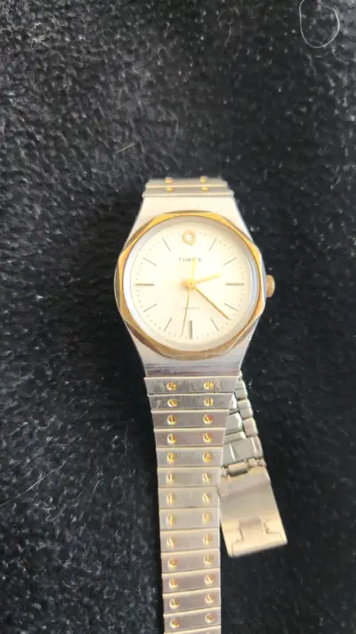Reloj Timex Quarz vintage para mujer - miniatura 1
