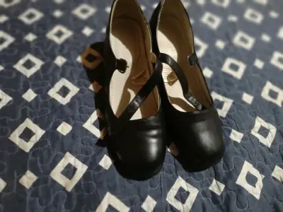 Zapatos de baile flamenco negros con tacón bajo - miniatura 4