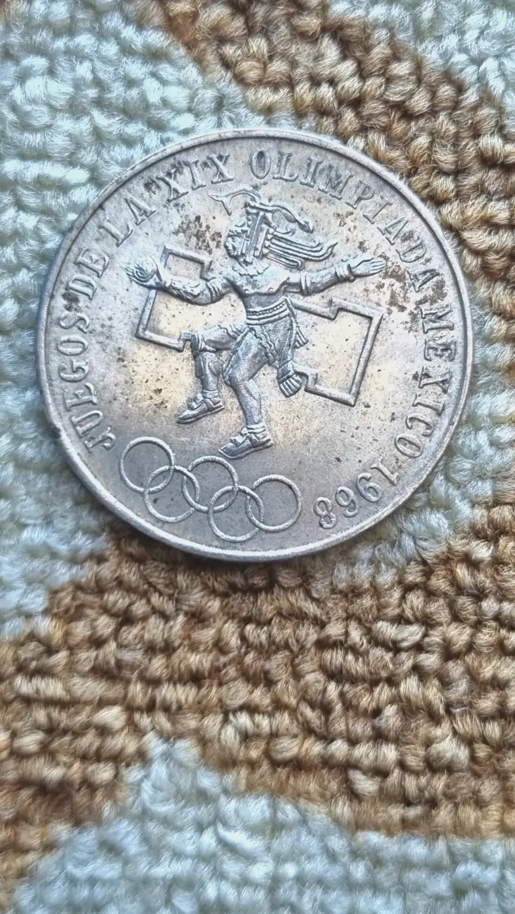Dos monedas de Plata, regulares, excelente precio. - 1