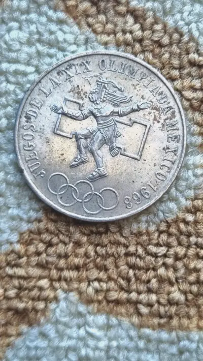 Dos monedas de Plata, regulares, excelente precio. - miniatura 1