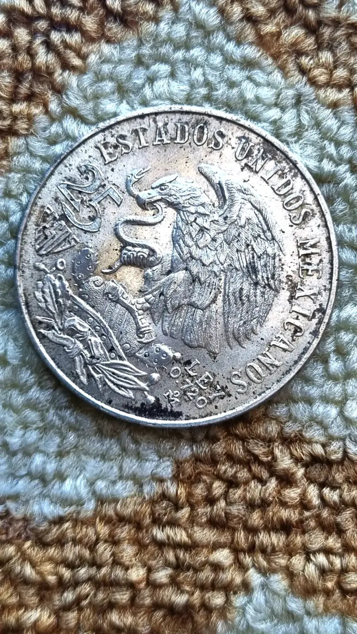 Dos monedas de Plata, regulares, excelente precio. - 2