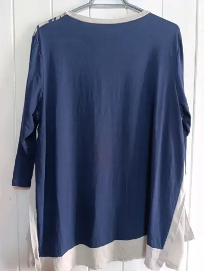 Polera estampada de manga 3/4 azul y beige - miniatura 3