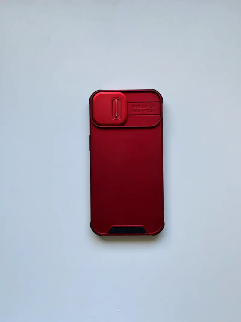 Carcasa roja para iPhone 13/14 con tapa deslizan - 1