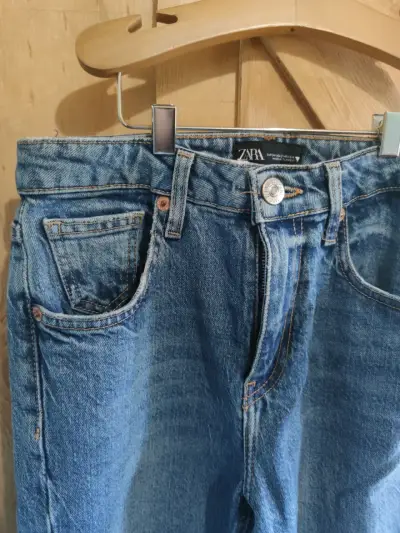 Jeans de mezclilla azul Zara para mujer 34 recto - miniatura 2