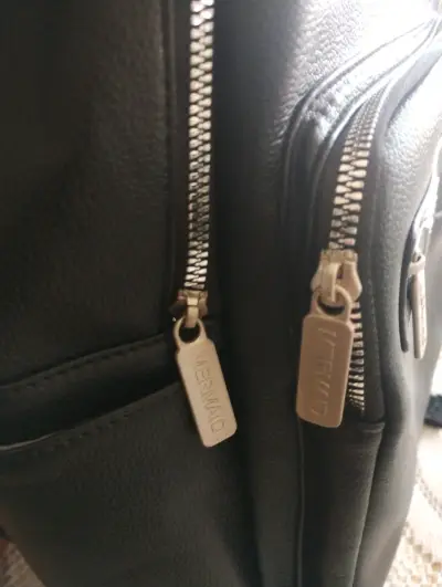 Mochila negra de cuero sintético Mermaid - miniatura 5