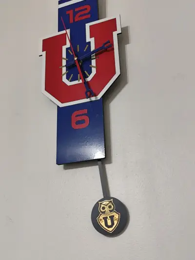 Reloj de pared Universidad de Chile con péndulo - miniatura 1