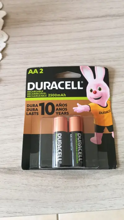 Pilas recargables Duracell AA y AAA 2500mAh - miniatura 1
