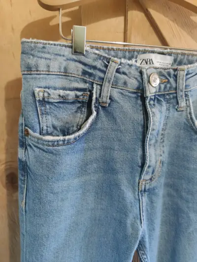 Jeans de mezclilla azul claro Zara para mujer 34 - miniatura 2