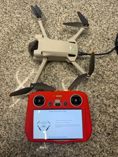 Drone DJI Mini 3 Pro con Control Remoto - miniatura 3