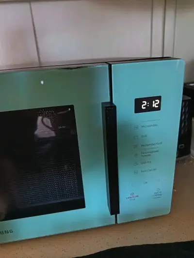 Microondas Samsung azul con grill y descongelado - miniatura 4