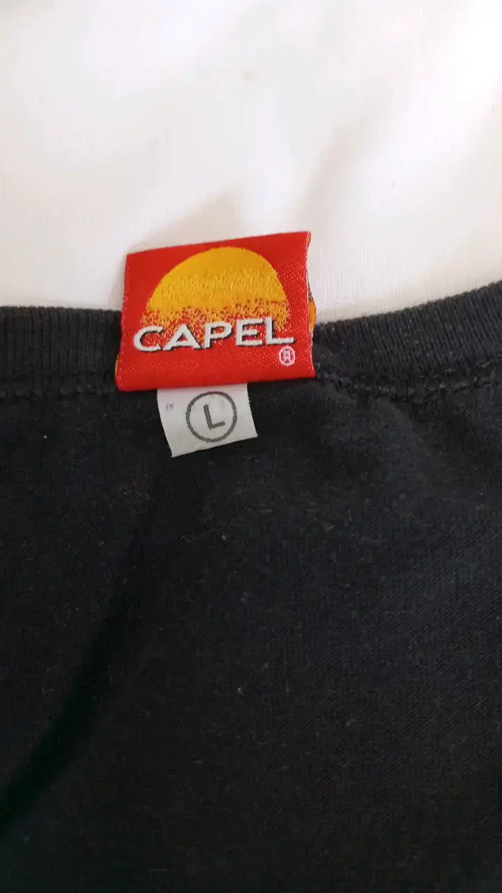 Polera negra Alto del Carmen con logo de cóndor - 2