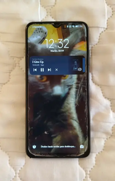 Smartphone Xiaomi Redmi 9T (solo mica dañada) - miniatura 1