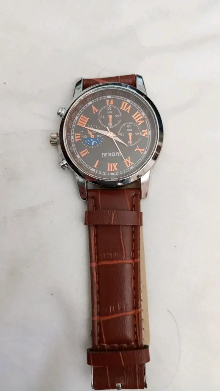 Reloj de pulsera Yoki con correa de cuero marrón - 1
