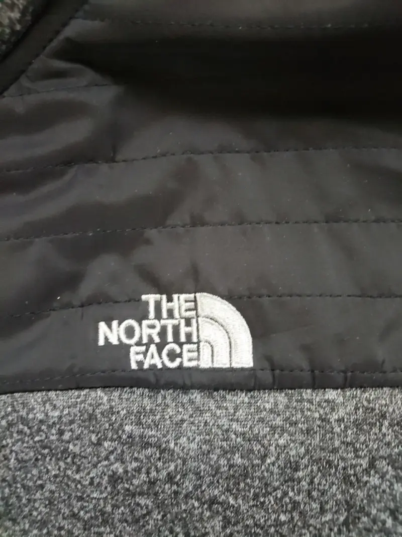 Chaqueta The North Face gris con cierre - 2