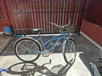 Bicicleta de paseo azul con canasto - miniatura 3