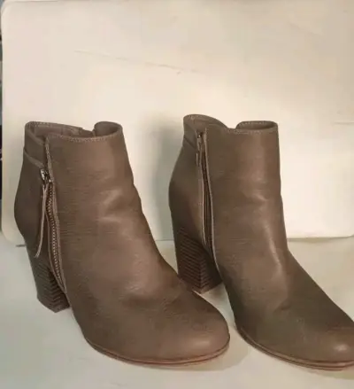 Botines de cuero marrón para mujer - miniatura 3