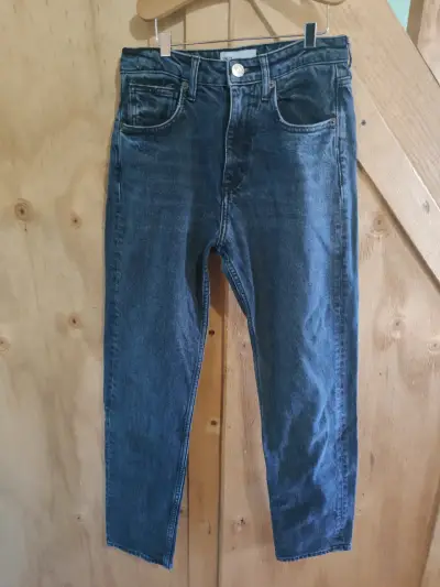 Jeans de mezclilla negro para mujer Zara talla 36 - miniatura 1