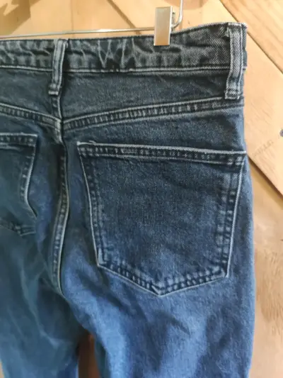 Jeans de mezclilla negro para mujer Zara talla 36 - miniatura 5